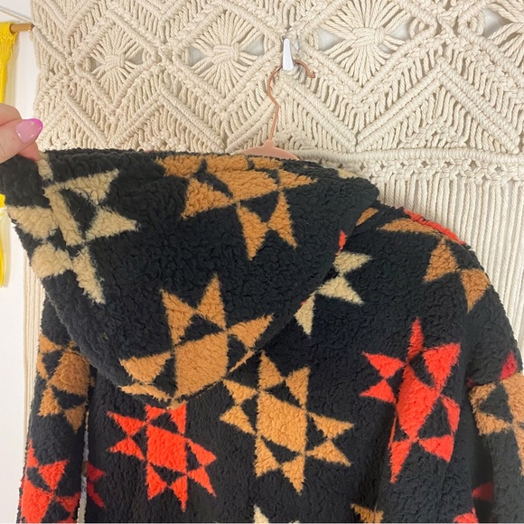 Sonoma NWT Sherpa Henley Button Aztec Faux Fur Boho Hoodie Size Large - Picture 6 of 11